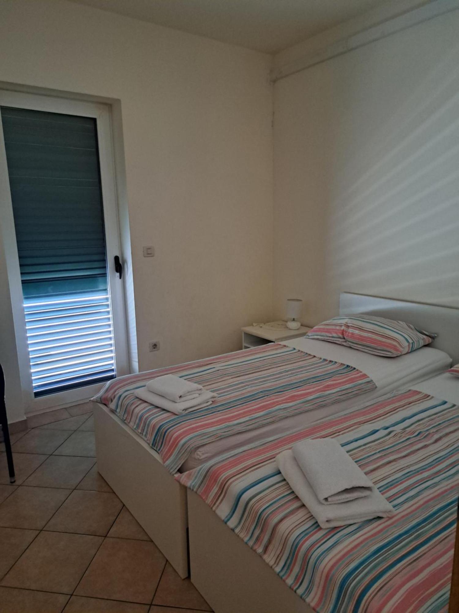 Sita Apartmani Lokva Rogoznica Quarto foto