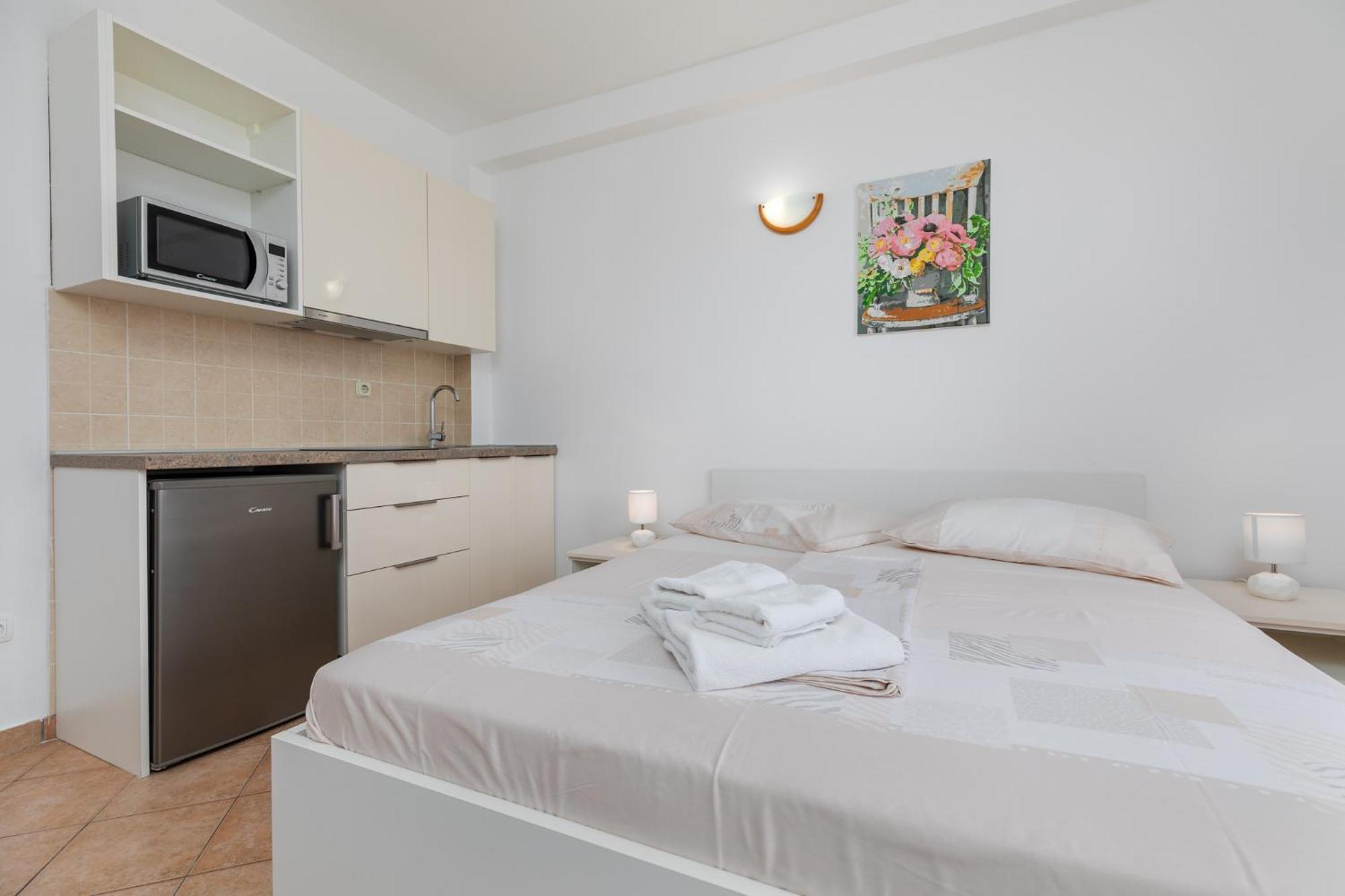 Sita Apartmani Lokva Rogoznica Exterior foto